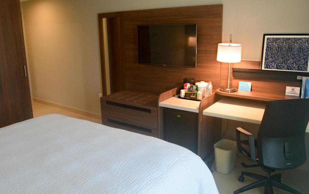Fairfield Inn & Suites By Marriott קואצקואלקוס מראה חיצוני תמונה