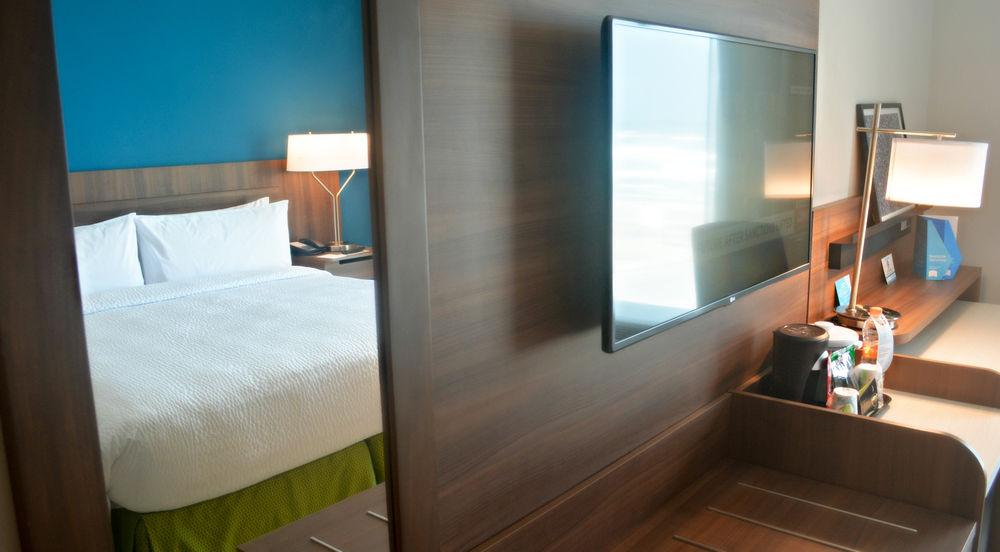 Fairfield Inn & Suites By Marriott קואצקואלקוס מראה חיצוני תמונה