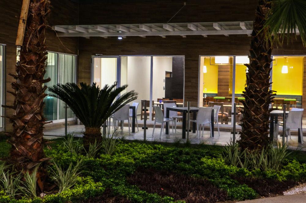 Fairfield Inn & Suites By Marriott קואצקואלקוס מראה חיצוני תמונה