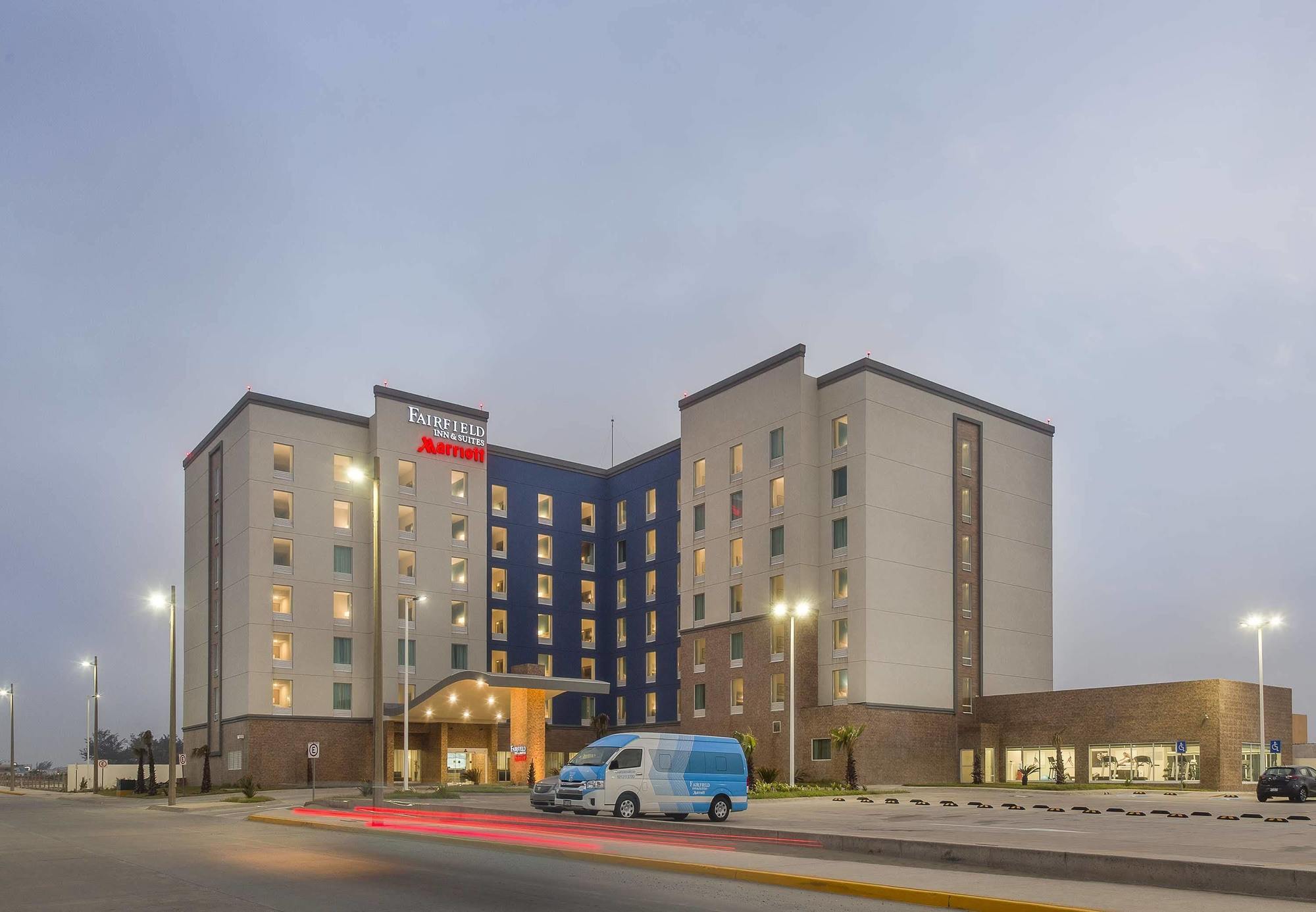 Fairfield Inn & Suites By Marriott קואצקואלקוס מראה חיצוני תמונה